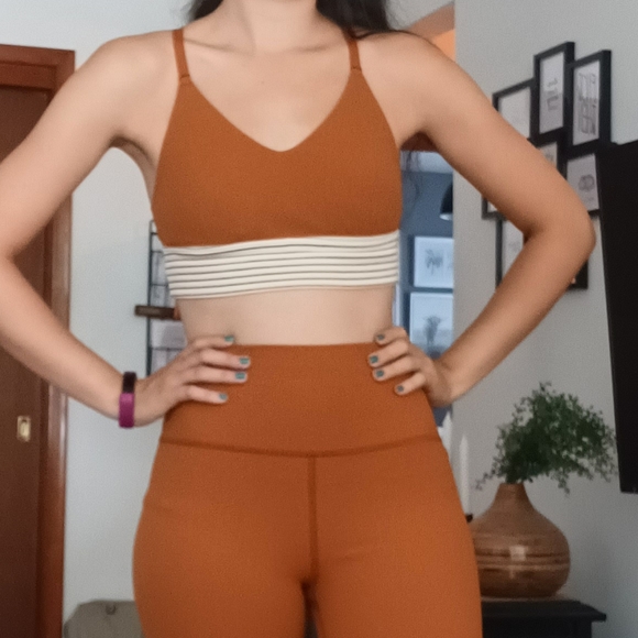 ⛔️SOLD⛔️🆕NWT Offline by Aerie Ribbed Scoop Sports Bra in 'Caramel' - Picture 3 of 5